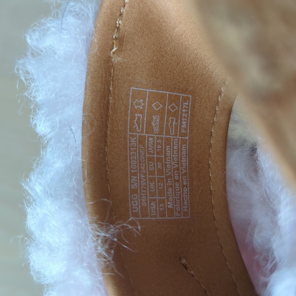 UGG Fluff Squad Staceee Sandal, NIB, Girls Size 13 - Picture 5 of 8